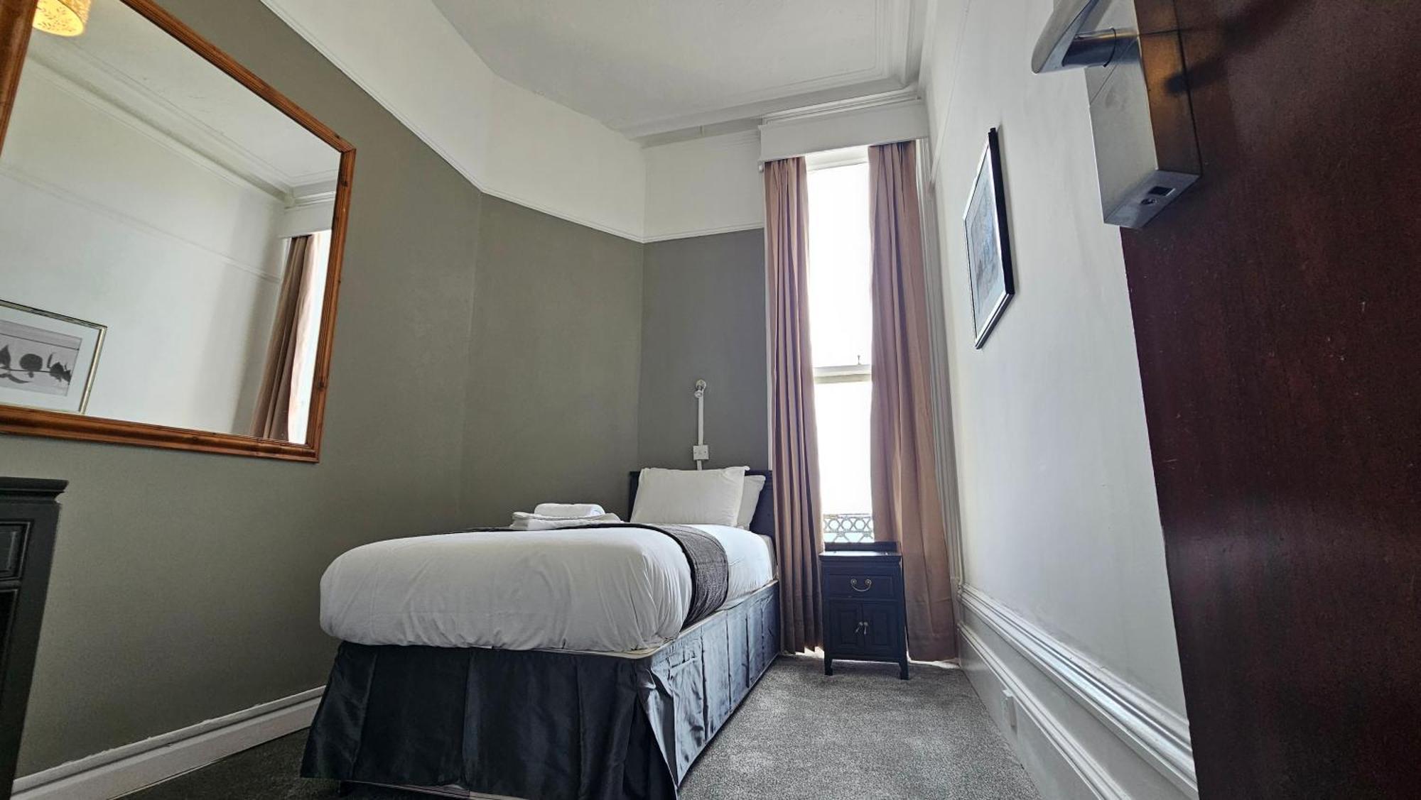 The Strand Hotel Eastbourne Exteriör bild