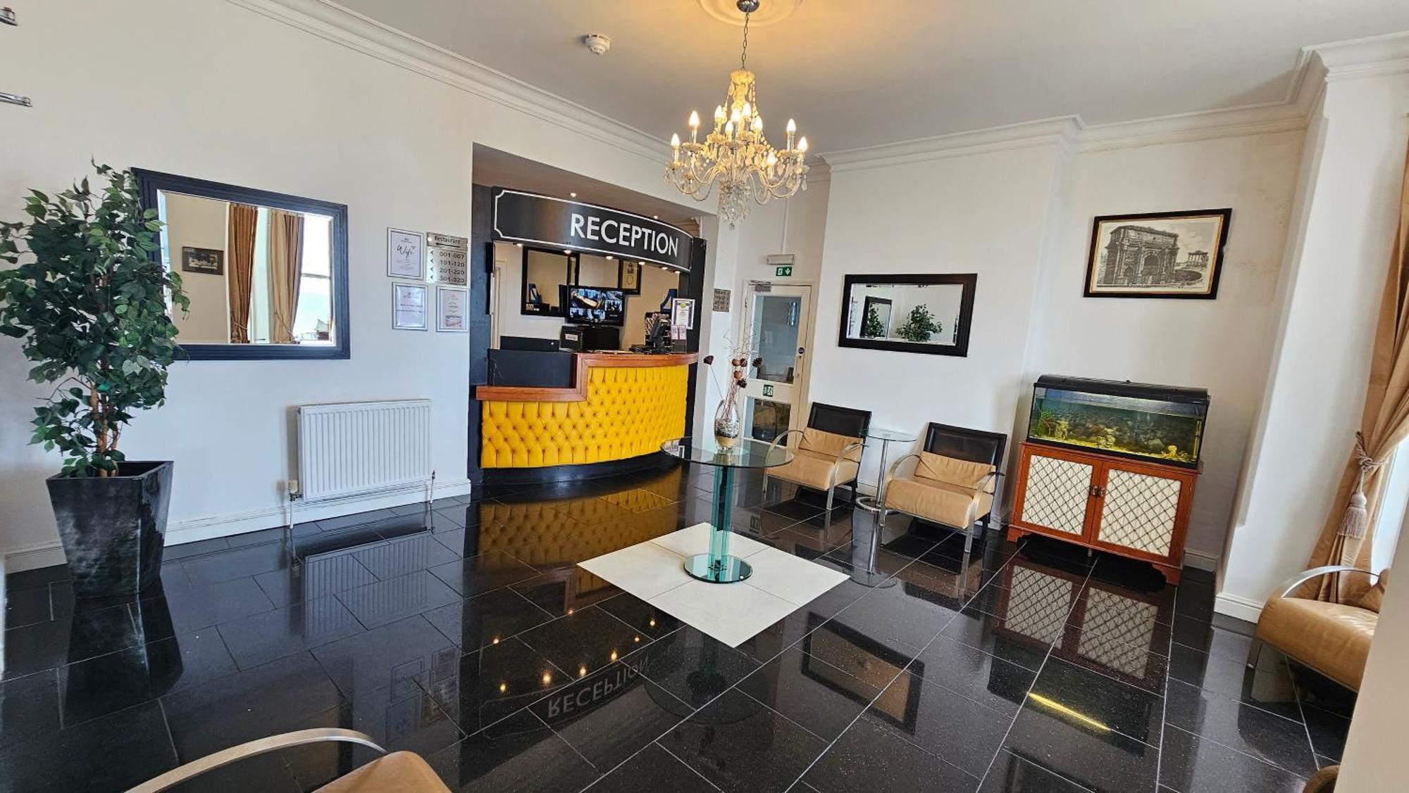 The Strand Hotel Eastbourne Exteriör bild