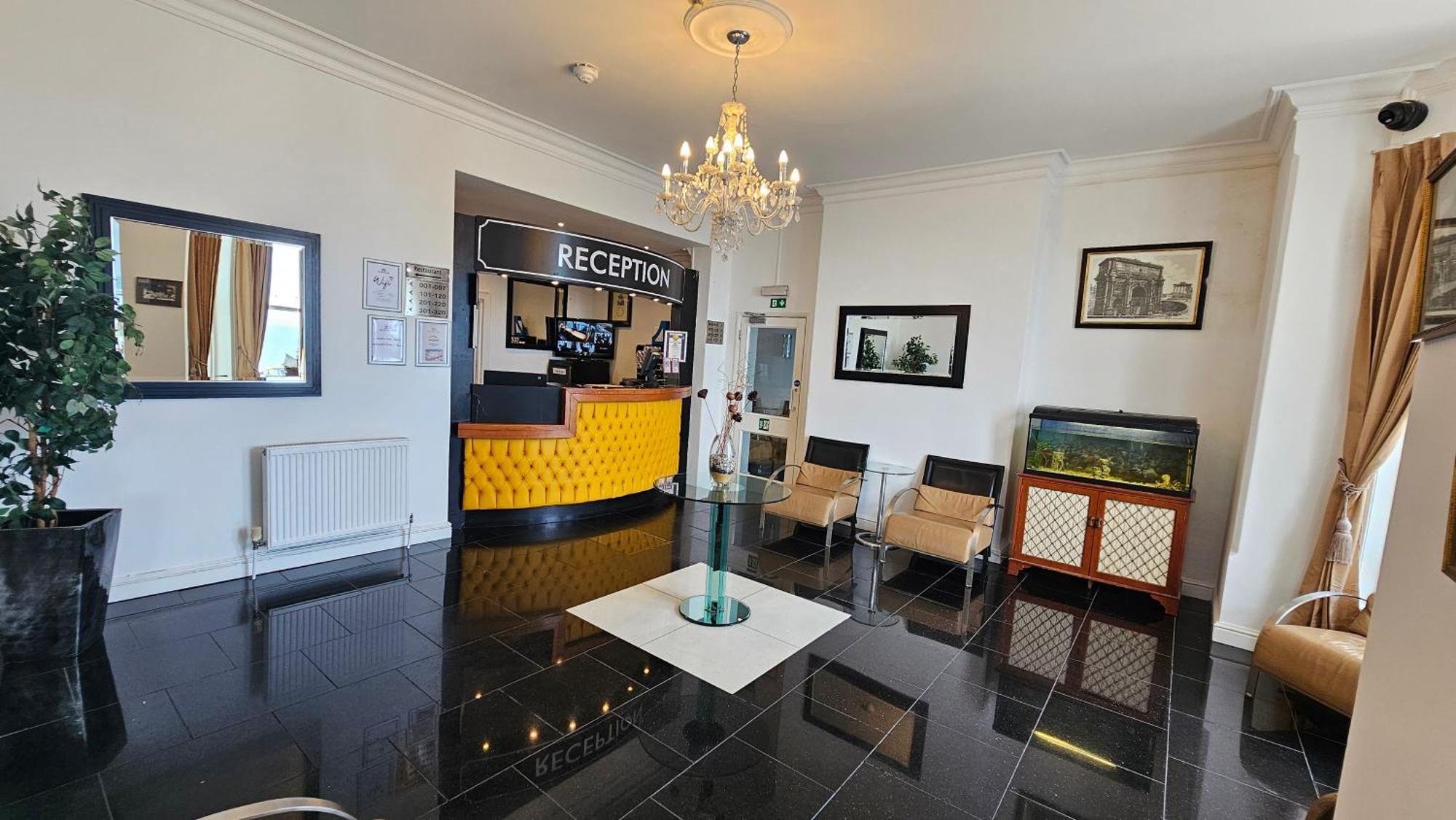 The Strand Hotel Eastbourne Exteriör bild