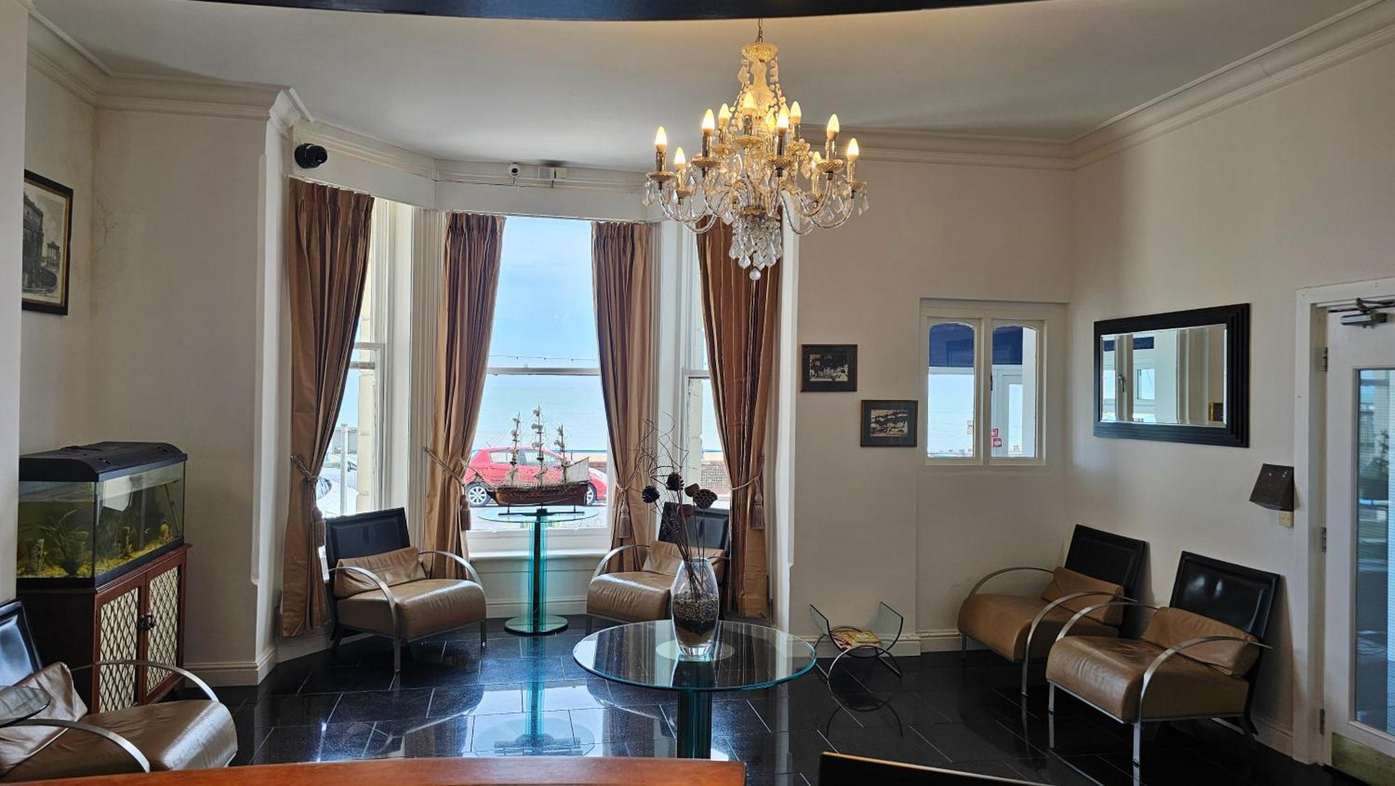 The Strand Hotel Eastbourne Exteriör bild