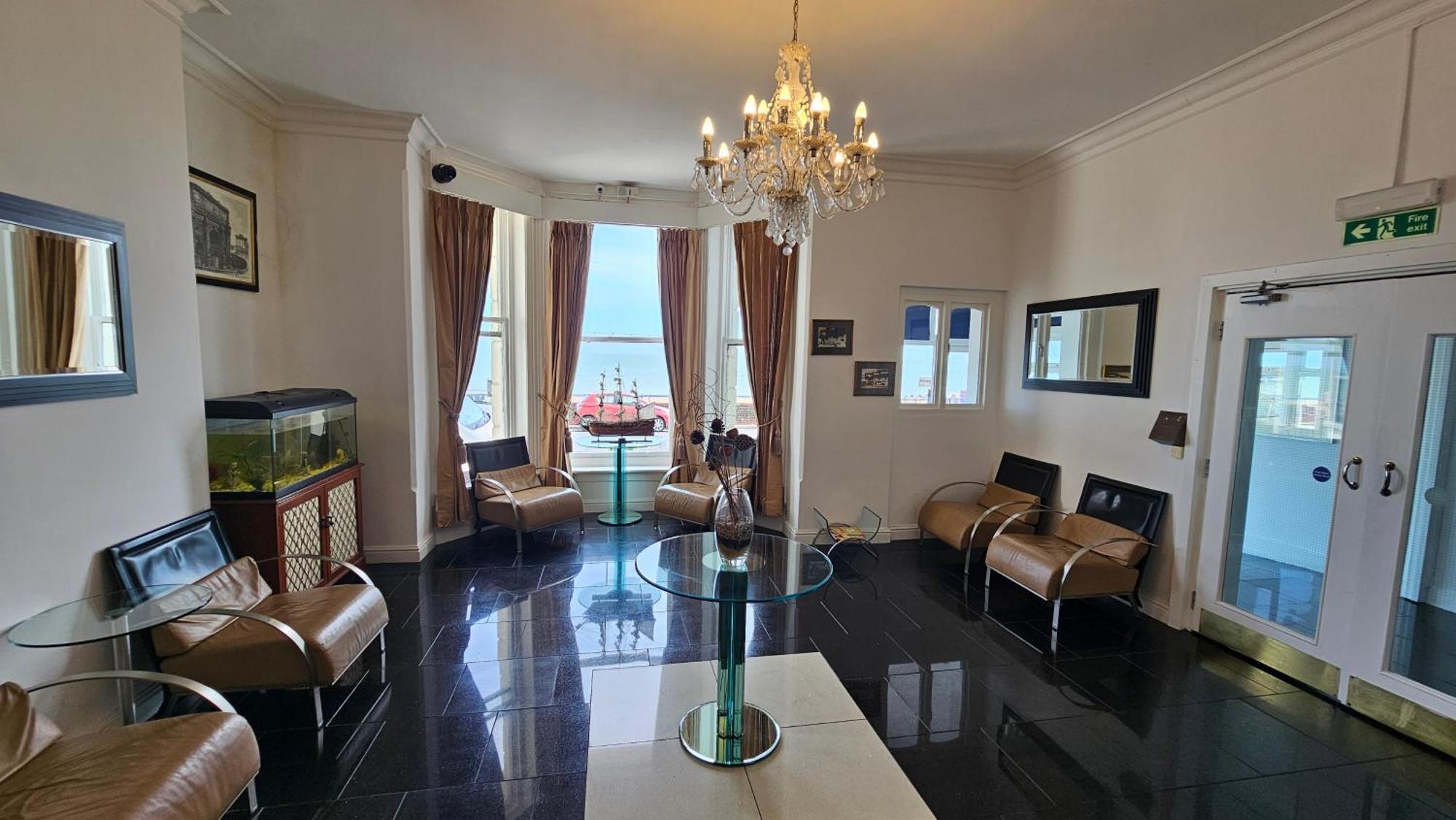 The Strand Hotel Eastbourne Exteriör bild