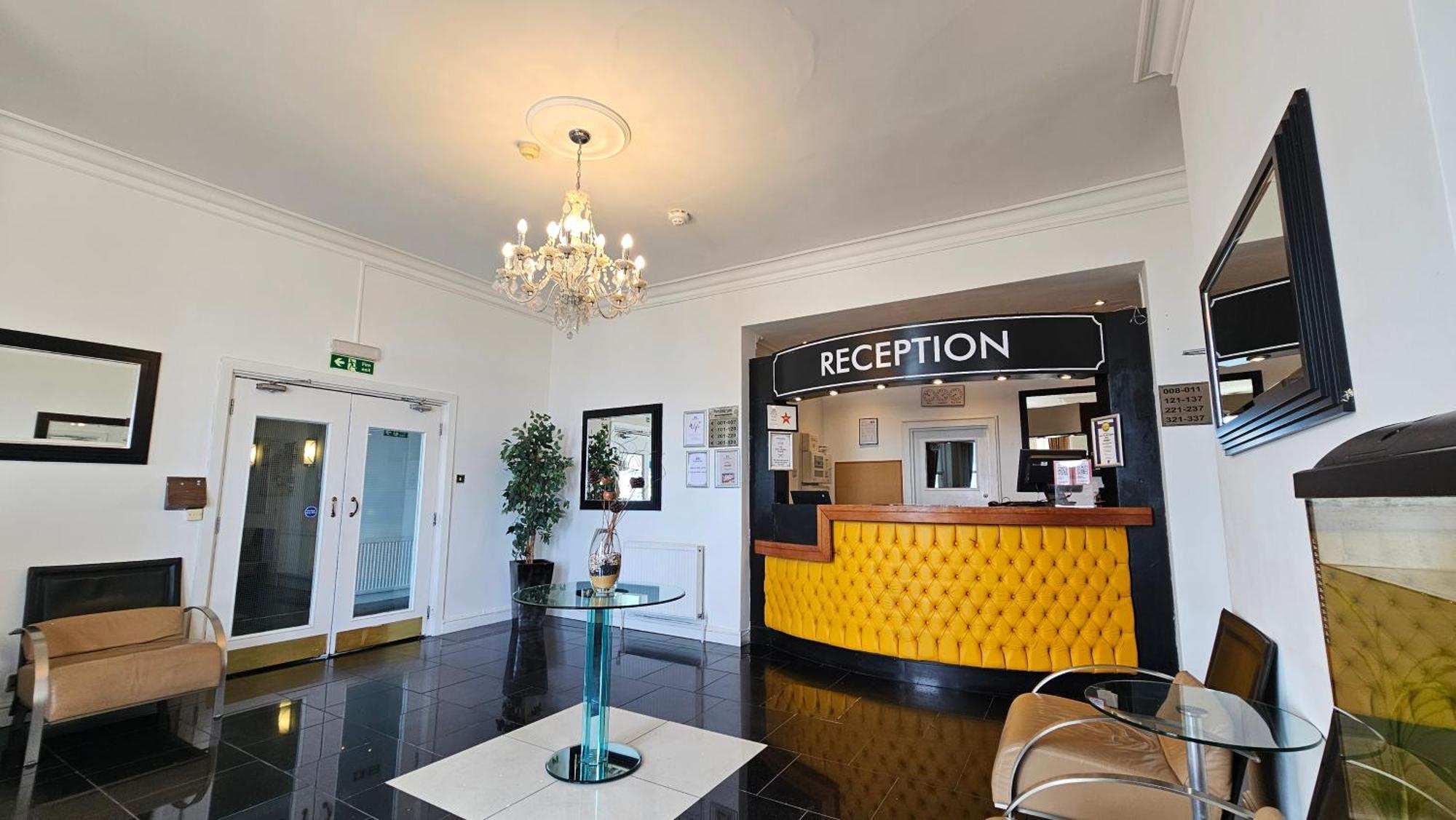 The Strand Hotel Eastbourne Exteriör bild