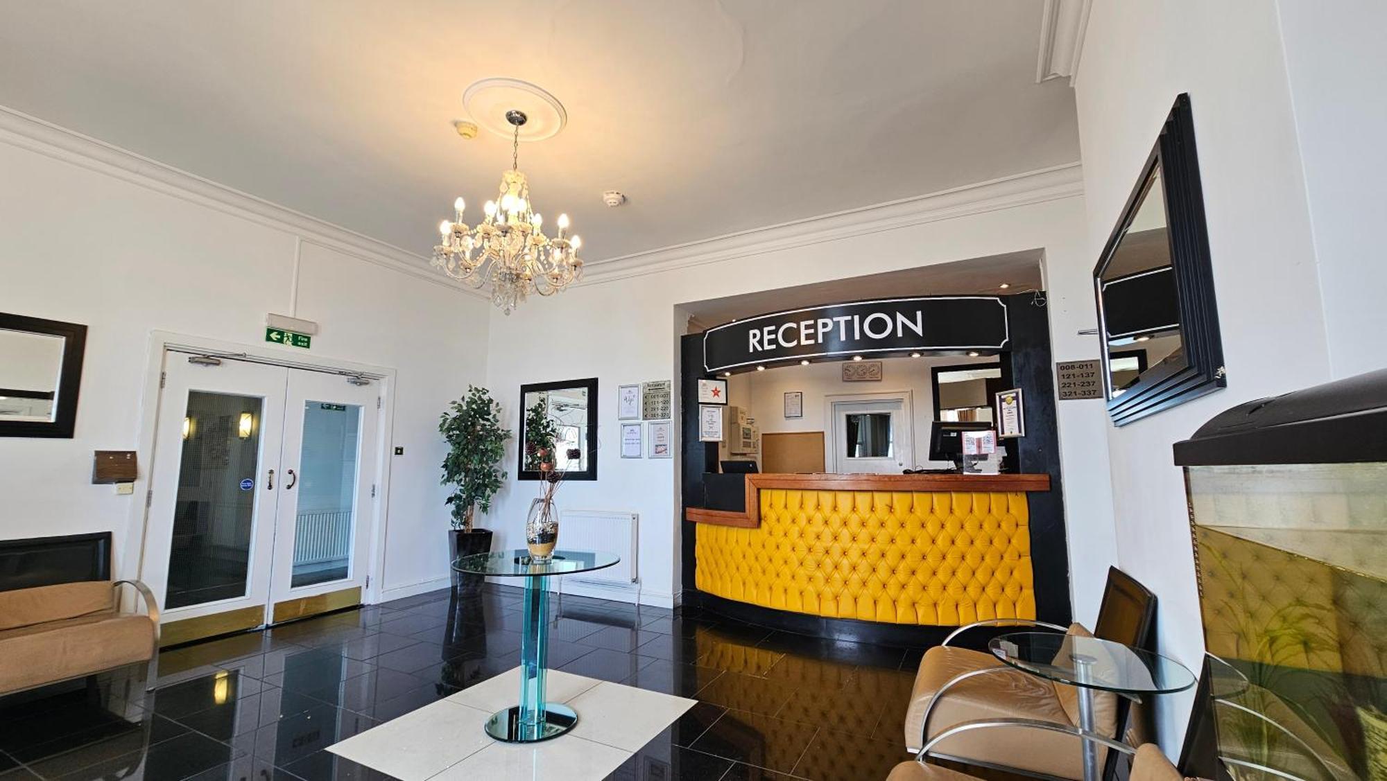 The Strand Hotel Eastbourne Exteriör bild